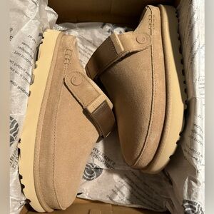 Womens UGG Goldenstar Clog